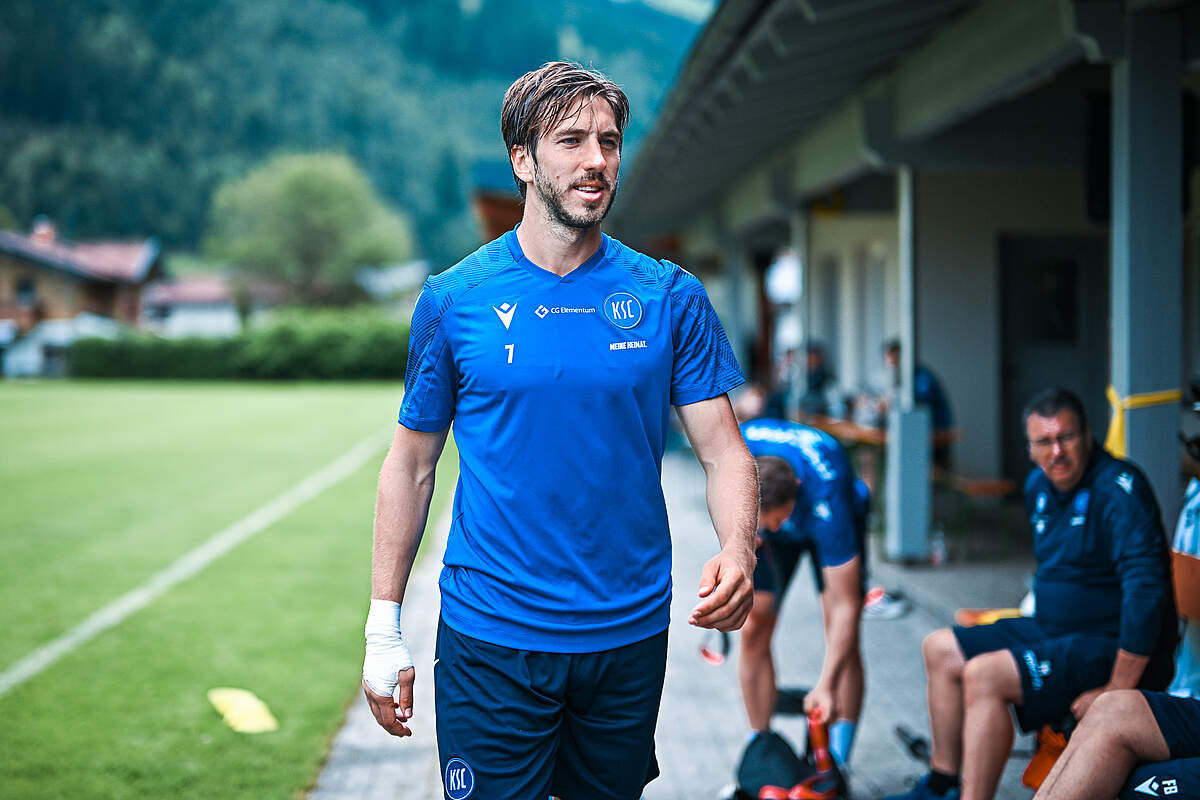 Rapp verlässt den KSC in Richtung Schweiz: KSC - MEINE HEIMAT.