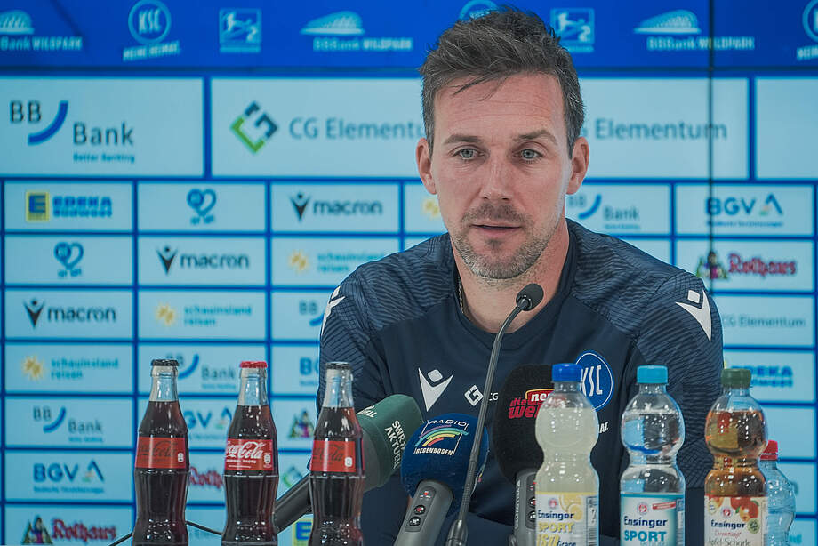 Eichner bei der PK
