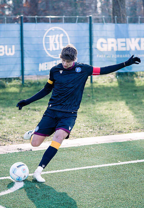 U19 Spieler Mateo Kritzer im Einsatz.