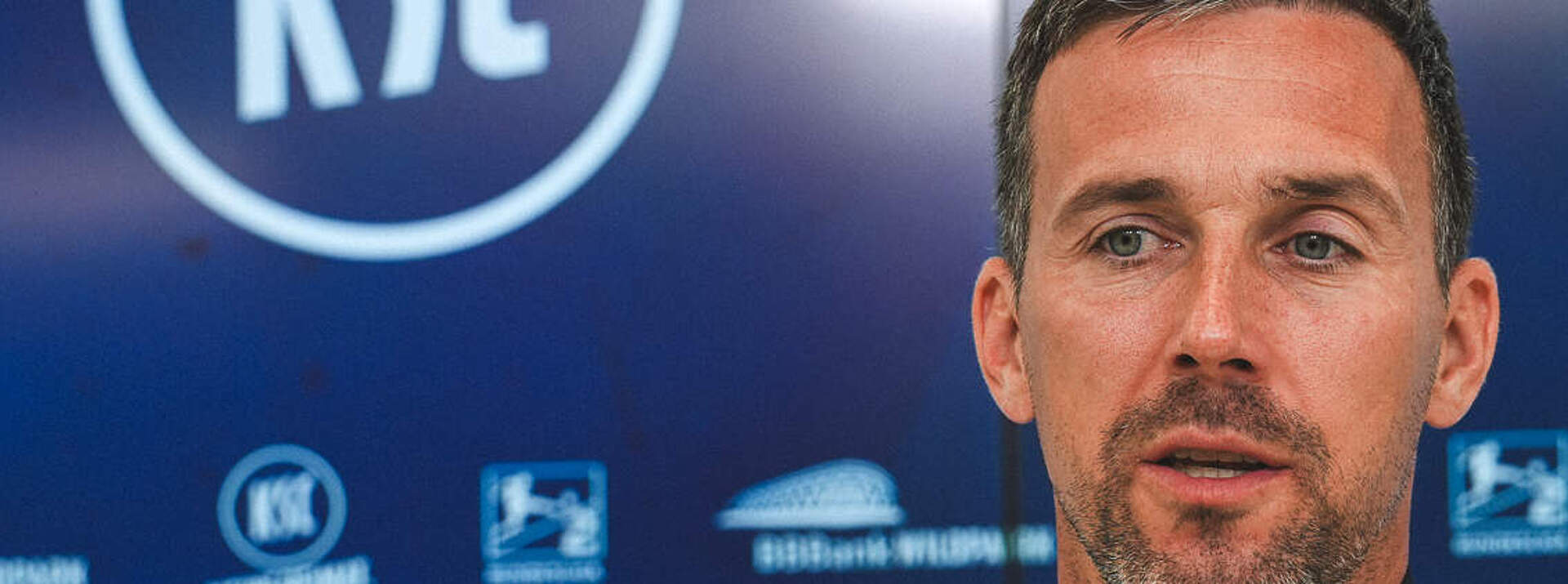 Eichner bei der Pressekonferenz