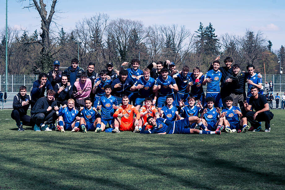KSC U19 bejubelt den Achtelfinaleinzug nach Abpfiff