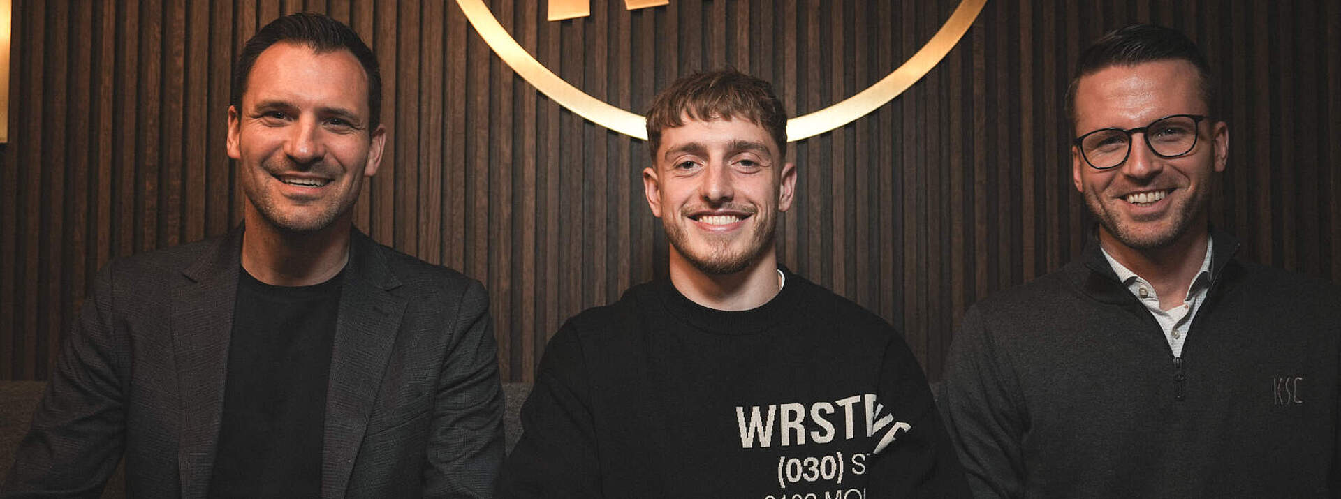 Eggimann, Eichinger, Pauls bei der Unterschrift