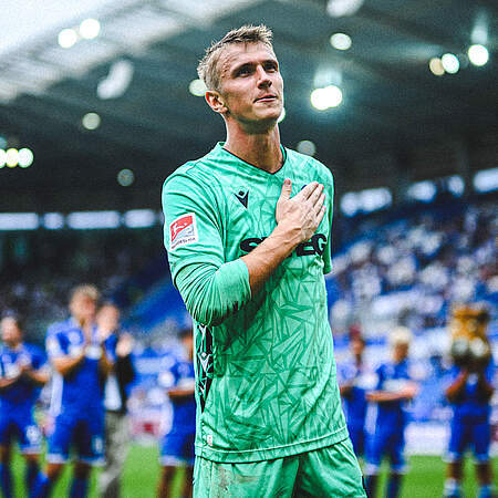 Hansi Bernat bedankt sich bei den Fans