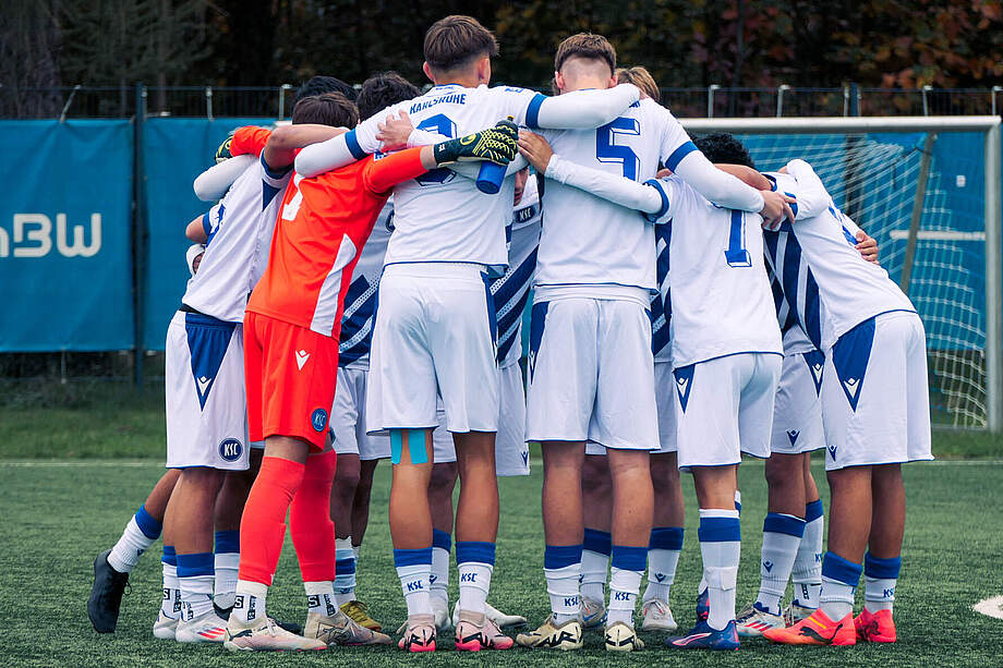 Die U16 im Spielerkreis