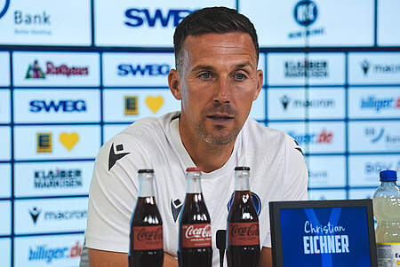 Eichner bei der Pressekonferenz