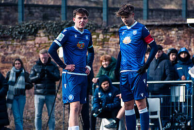 Die U19-Standardspezialisten Leon Parduzi und Mateo Kritzer am ruhenden Ball