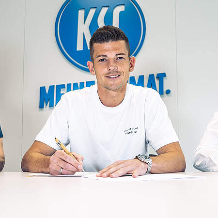 Eggimann, Wanitzek und Becker bei der Vertragsverlängerung