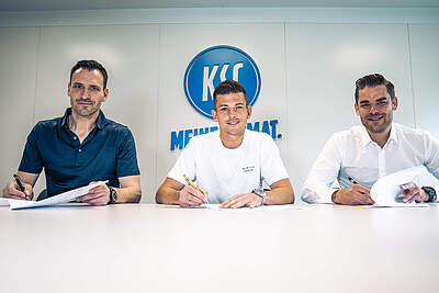 Eggimann, Wanitzek und Becker bei der Vertragsverlängerung
