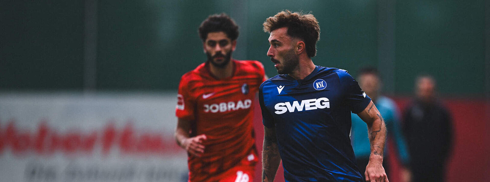 Fabian Schleusener am Ball. 