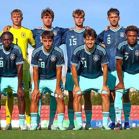 Mannschaftsfoto U20 gegen England