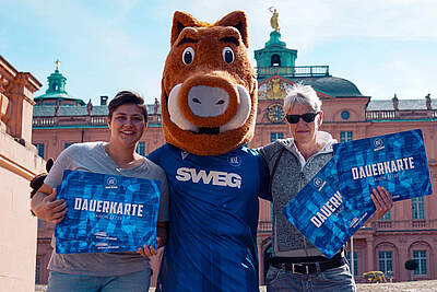 Willi Wildpark und die Dauerkarten-Gewinnerinnen