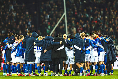 Mannschaftskreis nach dem Spiel