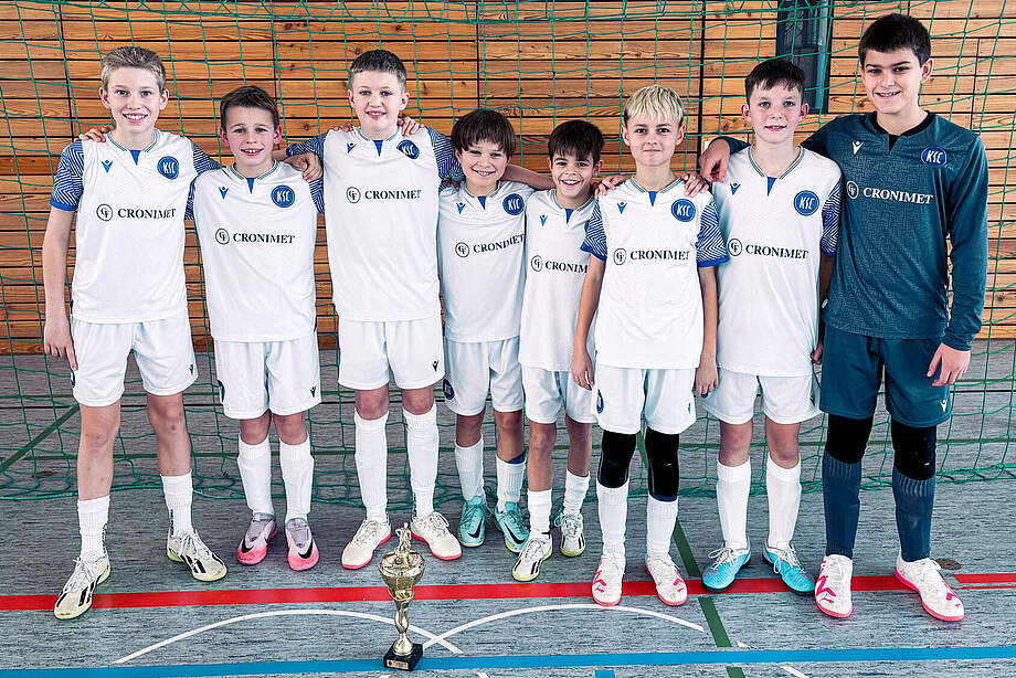 Die U11 nach ihrem Turniersieg.