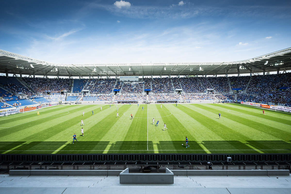 Dauerkarten für die Saison 2023/24 ab Juni erhältlich: KSC - MEINE HEIMAT.