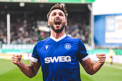 Fabian Schleusener beim jubeln.