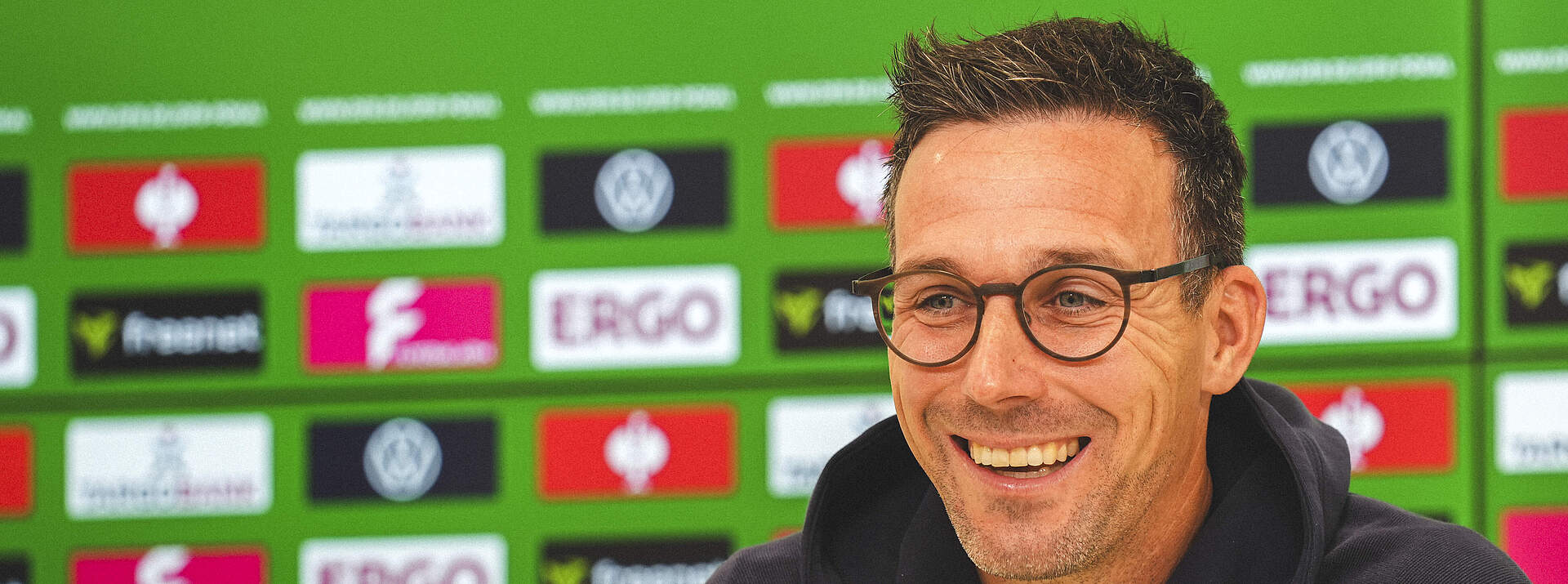 Eichner bei der Pressekonferenz