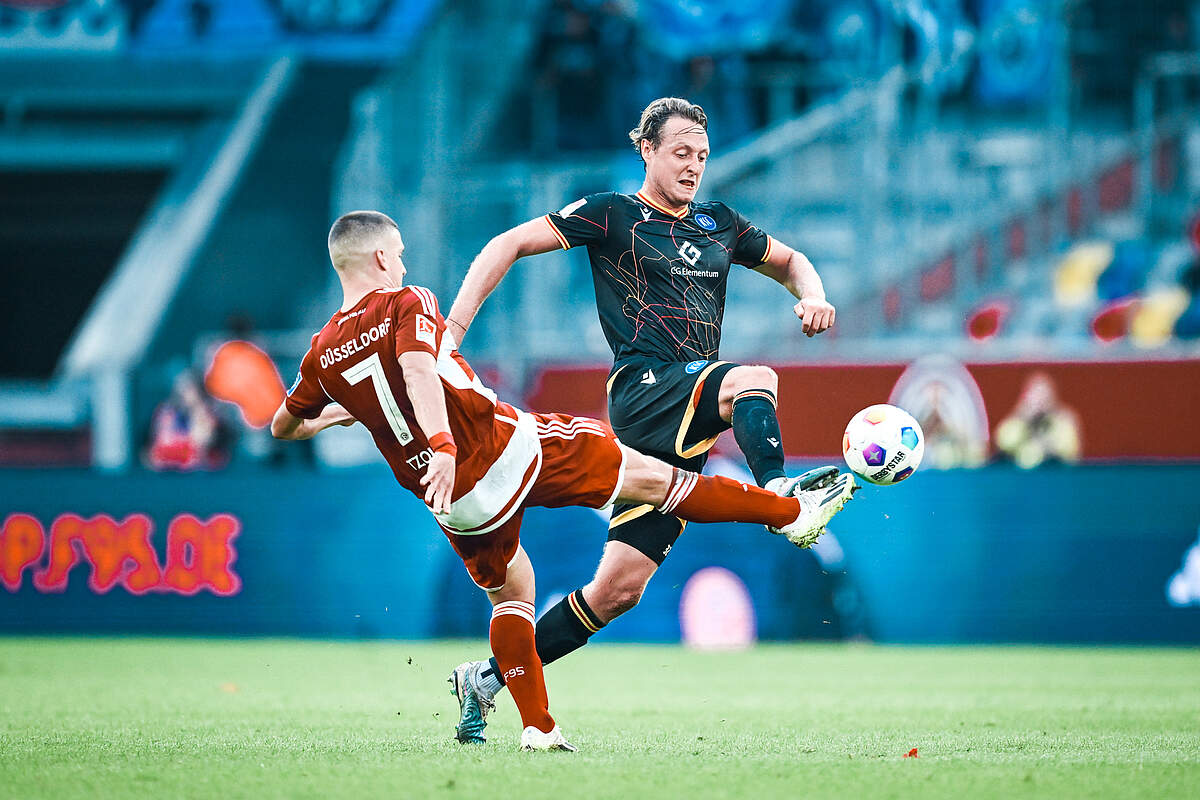 KSC verliert mit 3:1 in Düsseldorf: KSC - MEINE HEIMAT.