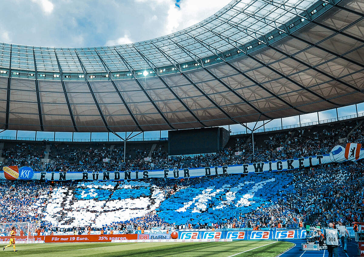 Hertha In Not? Wohl Neue Mittelfeldbesetzung Gegen Den Ksc: Kann Ein 17 Jähriger Die Krise Beenden? - 1ye8h4a