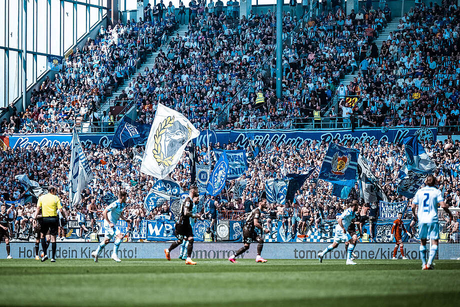 Der KSC beim Auswärtsspiel gegen den FC St. Pauli.