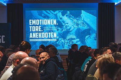 Saal bei der Veranstaltung