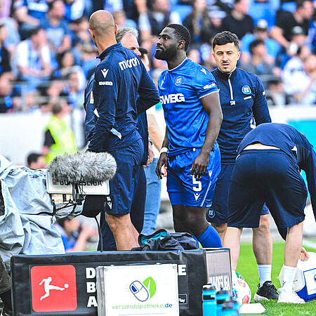 Ambrosius bei seiner verletzungsbedingten Auswechslung
