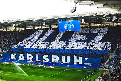 Fan-Choreo vor dem Derby.
