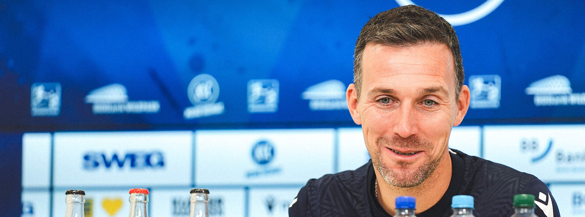 Eichner bei der Pressekonferenz