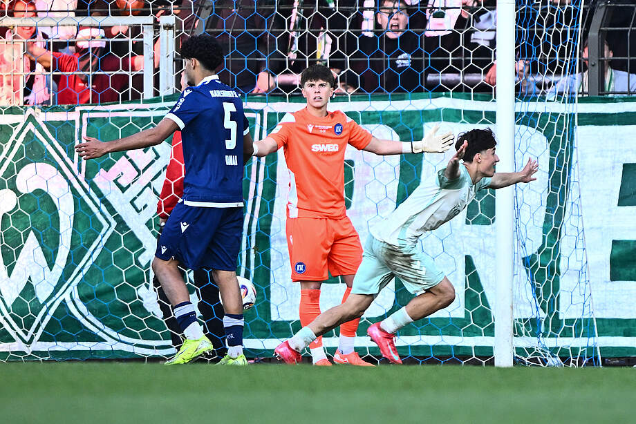 Bremen gewinnt spät in Potsdam.