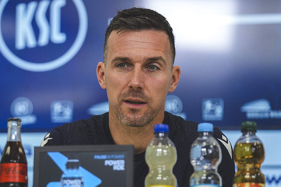 Eichner bei der Pressekonferenz