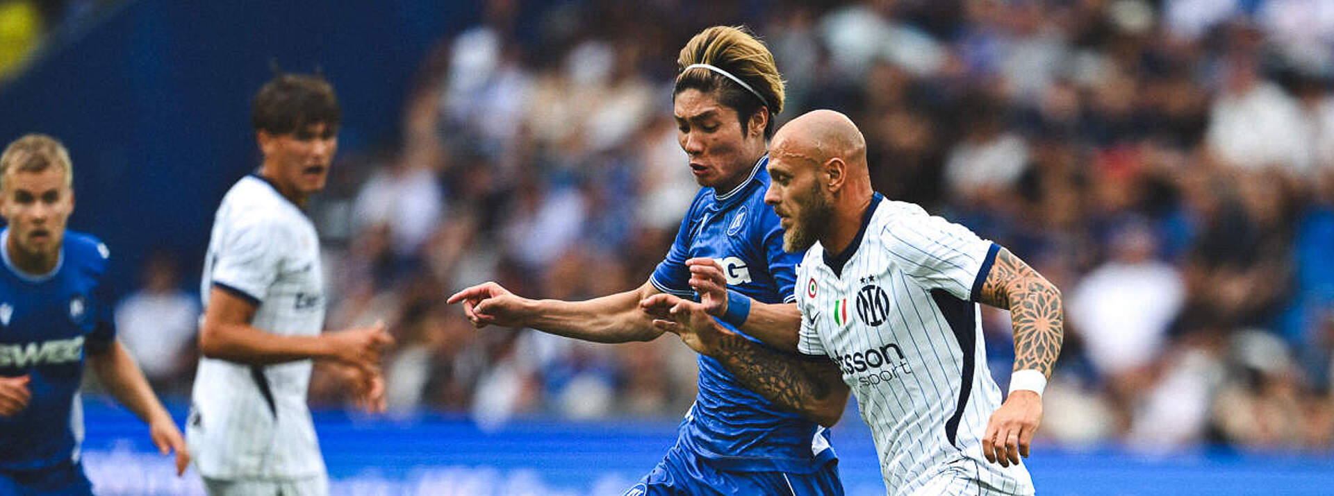 Fukuda und Dimarco im Zweikampf