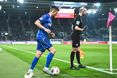 Wanitzek kurz vor einem Eckstoß