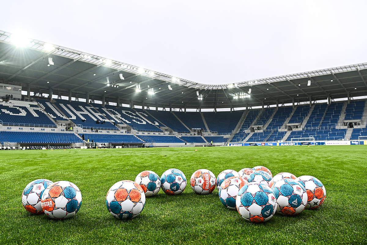 Wohl Neue Mittelfeldbesetzung Gegen Den Ksc: Kann Dieser 17 Jährige Hertha Retten? Experten Sagen... - c06h76v