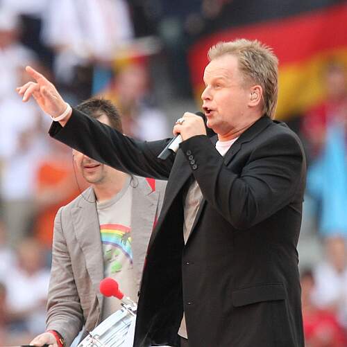 Herbert Grönemeyer singt