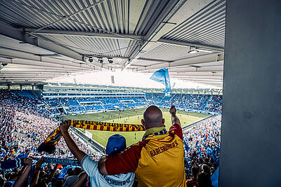 KSC-Fans jubeln im BBBank Wildpark