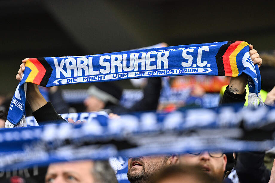 Fans im BBBank Wildpark