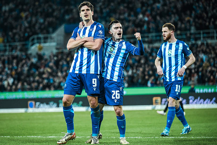 Matanovic und Nebel jubeln zusammen
