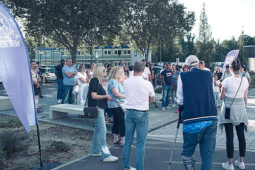 Treffen vor der FanWelt.