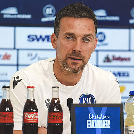 Eichner bei der PK